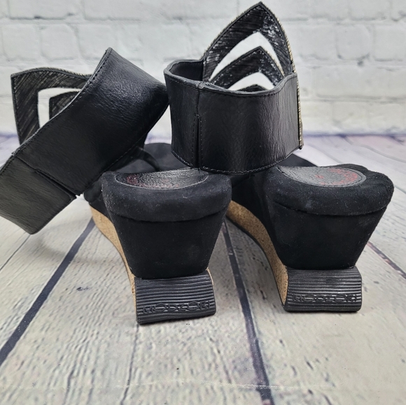 MODZORI | Zoey reversible metallic thong wedge slipon sandals - Picture 5 of 10